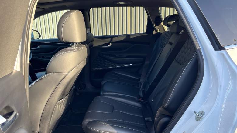 Hyundai SANTA FE 1.6 TGDi Plug-in Hybrid Ultimate 5dr 4WD Auto Estate